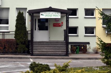 Systematyczny wzrost liczby bezrobotnych w PUP Suwałki