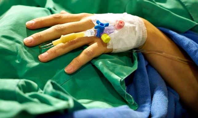 Piszą anonimy, donoszą na sąsiadów czy współpracowników. ZUS o kontroli zwolnień lekarskich