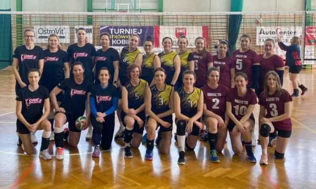 Suwalskie siatkarki na podium siatkarki