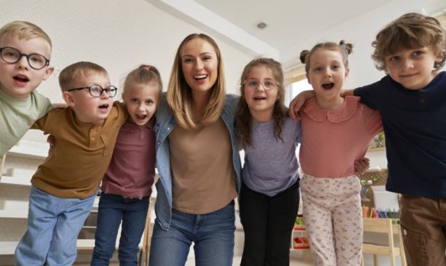 Chcesz zostać opiekunem dziennym? Zobacz, co musisz wiedzieć o tej pracy! Chcesz zostać opiekunem dziennym? Zobacz, co musisz wiedzieć o tej pracy!