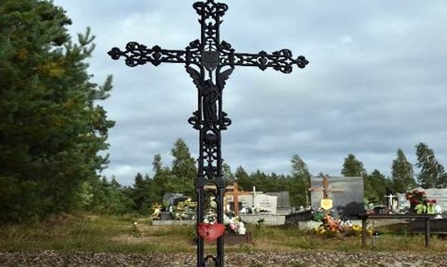 Pogrzeb dzieci zmarłych przed narodzeniem odbędzie się w Suwałkach Po Mszy Świętej ciała dzieci utraconych zostaną złożone do grobu na cmentarzu komunalnym