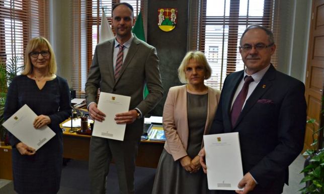 Umowa podpisana. Krzywólka gotowa pod koniec przyszłego roku firma EKODROM z Augustowa dokończy rozbudowę ul. Krzywólka w Suwałkach