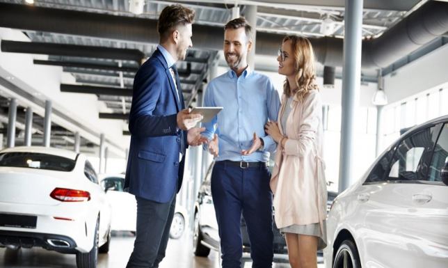 Pojazd nowy czy używany – co będzie lepszym wyborem?