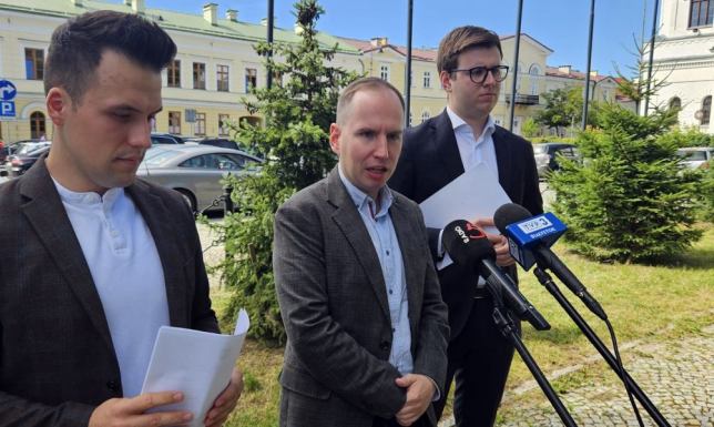 Wykaz miejsc do zakwaterowania ponad tysiąca cudzoziemców w Suwałkach Informacja po kontroli poselskiej w Podlaskim Urzędzie Wojewódzkim