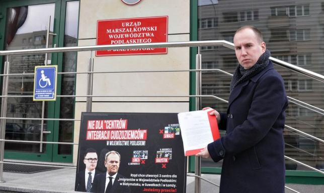 1 kwietnia 2025 to dzień, w którym miały zostać otwarte „Centra Integracji Cudzoziemców” 