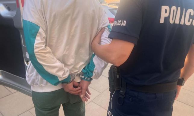 mężczyzna znęcał się fizycznie i psychicznie nad kobietą