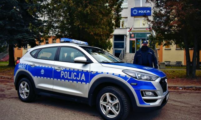 Augustowska policja ma nowy radiowóz i alkomaty
