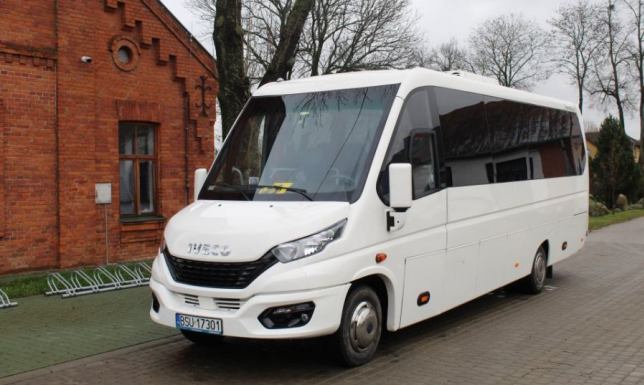 Nowy autobus dla dzieci z Gminy Raczki Wójt Raczek kupił autobus szkolny