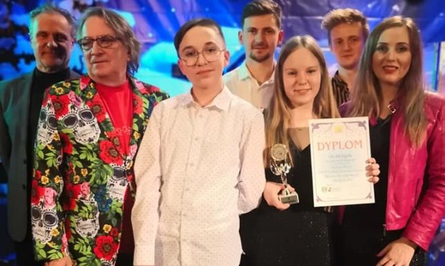 Julka Bigielis zajęła 1. miejsce na Ogólnopolskim Festiwalu Piosenki 'Mikrofon dla Najmłodszych"