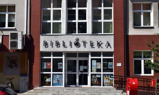 Czesława Kuźmicka - urodzona w Szczytnej (dawniej Szczytna Kłodzka), a z wyboru suwalczanka