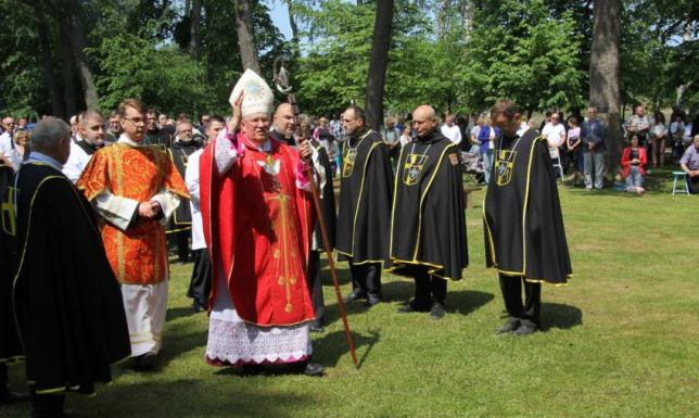 Uroczystości odpustowe Zesłania Ducha Świętego w Studzienicznej