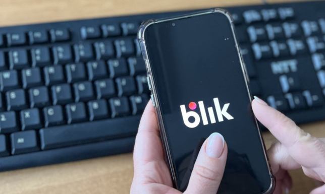 Kolejną ofiarą oszustów padła 69-letnia mieszkanka Suwałk