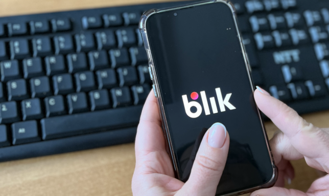 Przed oszustwami na wygraną w konkursie przestrzegają policjanci