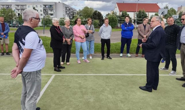 Czy remont boiska jest potrzebny i jak miałoby wyglądać w przyszłości?