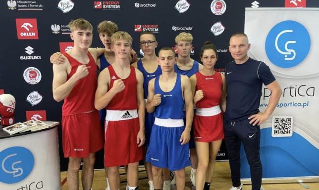 Aleksandra Kwos z brązowym medalem MP Juniorów Reprezentantka sekcji bokserskiej Ośrodka Sportu i Rekreacji w Suwałkach - Aleksandra Kwos