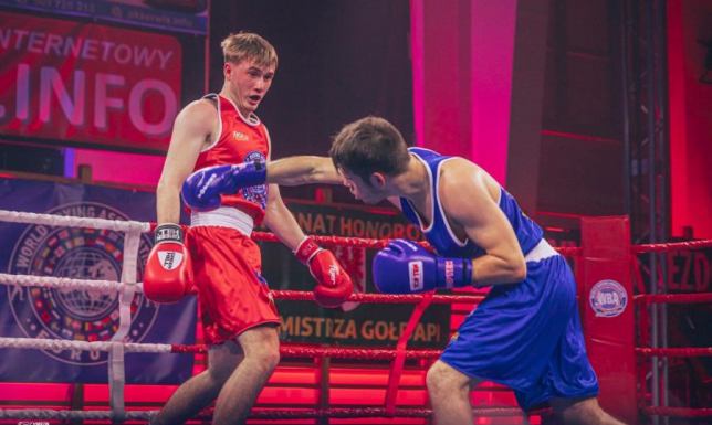 Zawodnicy sekcji bokserskiej Ośrodka Sportu i Rekreacji w Suwałkach