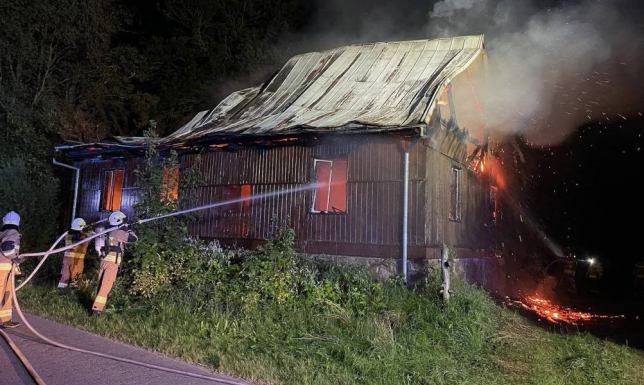 Pożar budynku w Gminie Przerośl Do pożaru drewnianego budynku doszło w Gminie Przerośl