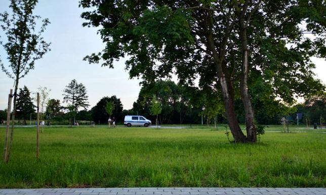 Zniszczone oświetlenie na Bulwarach nad Czarną Hańczą