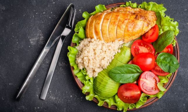 Zalety, jakie niesie ze sobą korzystanie z cateringu dietetycznego FitApetit