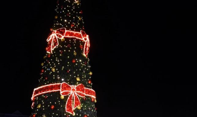  tradycyjne rozświetlenia choinki miejskiej i dekoracji świątecznych