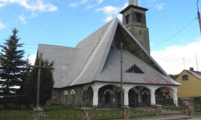 Usunięty z urzędu proboszcza Parafii pw. Matki Bożej Królowej Świata w Cimochach