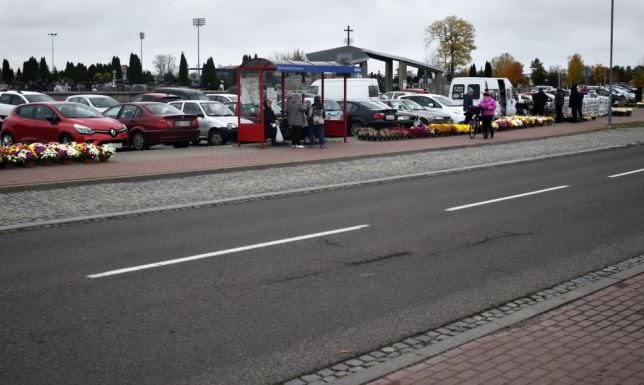  rozkład jazdy autobusów kursujących w stronę Cmentarza