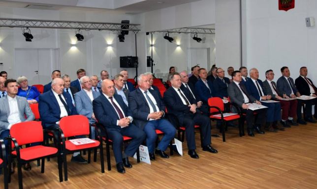 Prezentację pod hasłem "Polska Jest Jedna" posła Jarosława Zielińskiego