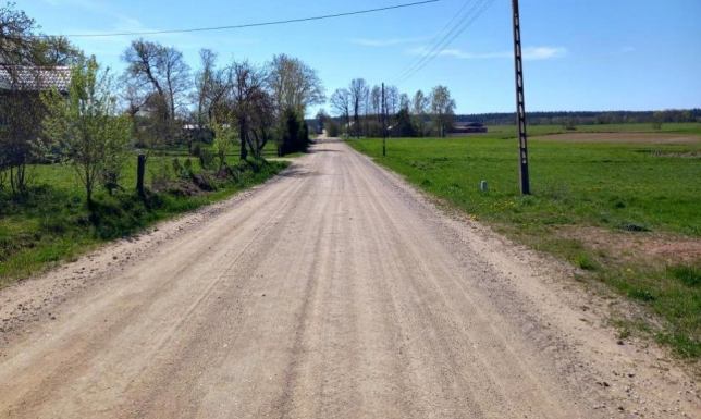 Powiat w Suwałkach podpisał umowę na przebudowę drogi Dowspuda - Kurianki