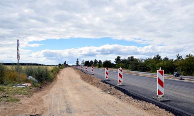 Budowa drogi Wojczyńskiego z Raczkowską