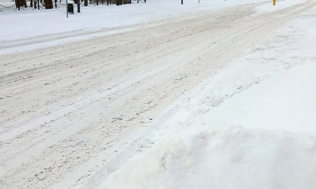 Duże utrudnienia występują na drodze krajowej nr 8 Suwałki - Budzisko
