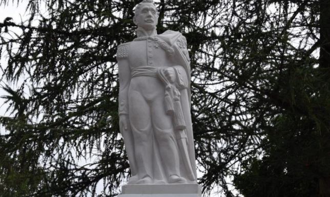 W sobotę oficjalnie odsłonięcie pomnika generała Dwernickiego