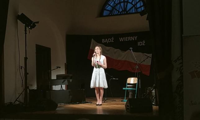 XXVIII Wojewódzki festiwal Piosenki i Poezji Patriotycznej Pieśni i wiersze patriotyczne I LO Suwałki