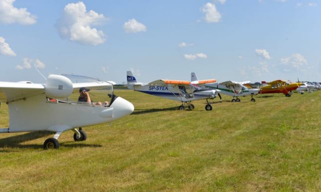 Urząd Miejski w Suwałkach zaprasza wystawców komercyjnych na Festyn Lotniczy