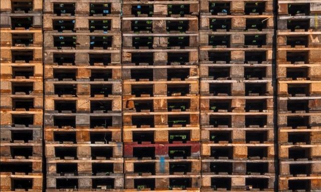 Transport palet kurierem