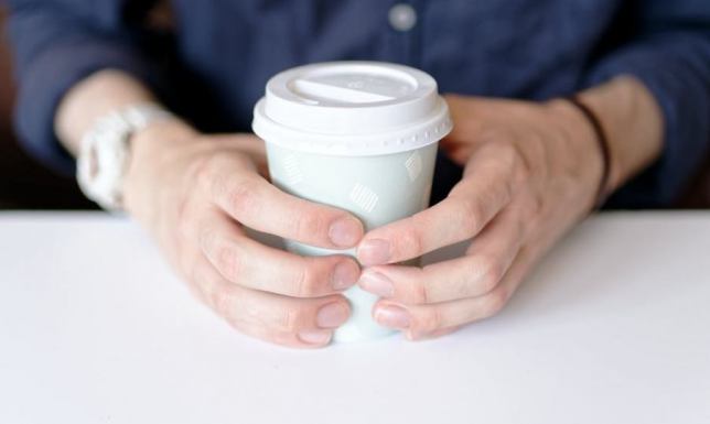 Kubki jednorazowe — optymalne rozwiązania na Twój event