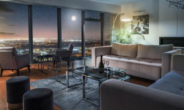 Luksusowy Wypoczynek nad Chmurami: Sky Tower we Wrocławiu