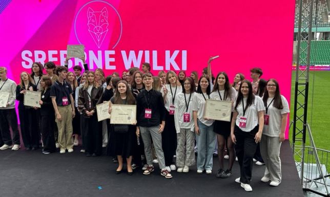 Sukces Zespołu Szkół nr 4 w Suwałkach na Wielkim Finale Olimpiady „Zwolnieni z Teorii” 2025