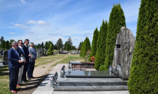 12 lat od śmierci Józefa Gajewskiego 12 lat od śmierci Józefa Gajewskiego, wieloletniego Prezydenta Suwałk