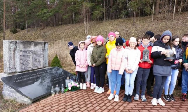 Oddali hołd ofiarom hitlerowskiej zbrodni