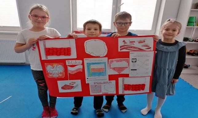 Patriotycznie w Świetlicy Środowiskowej w Nowej Wsi warsztaty poświęcone majowym świętom w Nowej Wsi