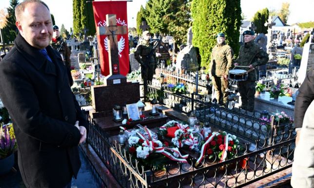 Groby powstańców śląskich oraz uczestników Powstania Sejneńskiego