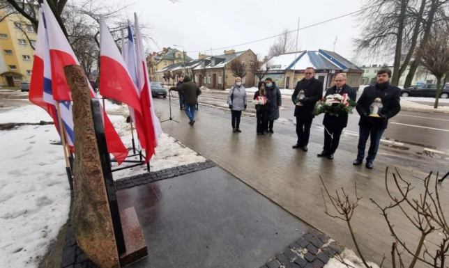 Władze Suwałk upamiętniły w czwartek (27.01) Ofiary Holokaustu