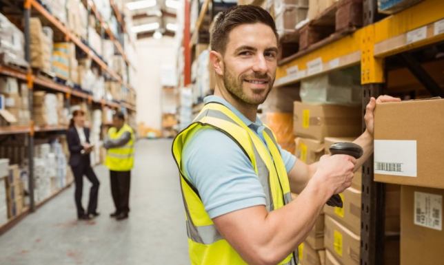 Jakie korzyści płyną z pracy w różnych branżach?