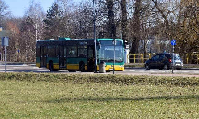  „27P” z Krzywólki przez osiedle Północ do fabryk w rejonie strefy ekonomicznej