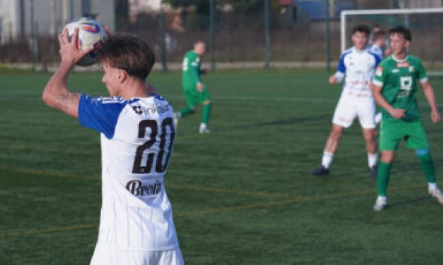 Wigry Suwałki triumfują na wyjeździe.