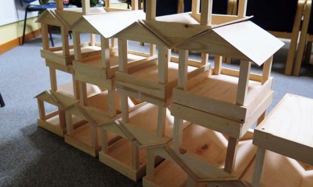 Jak co roku suwalski Ratusz zaprasza chętne osoby po bezpłatne karmniki