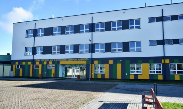 Rodzice tradycyjnie będą musieli złożyć wniosek w systemie elektronicznym