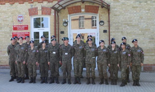 Wojskowa Komenda Uzupełnień w Suwałkach, szkoły z profilem wojskowym