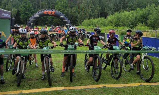 młodzież z Suwalskiej Szkółki Kolarskiej rywalizowała w Gołdapi