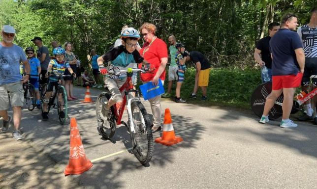Trzy srebrne medale zdobyli młodzi kolarze z Suwalskiej Szkółki
